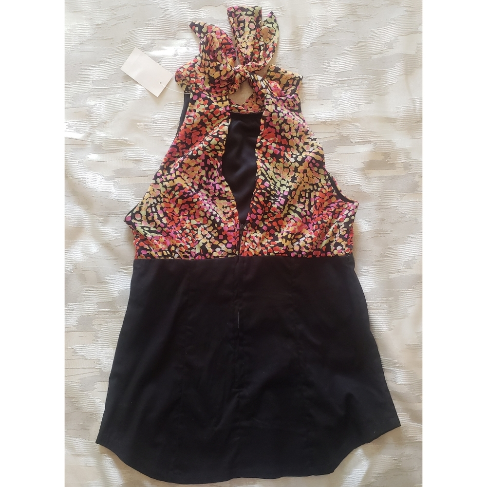 🔥 ❤💕🧡🖤  Cute Top with Tie/Keyhole back - Picture 2 of 11